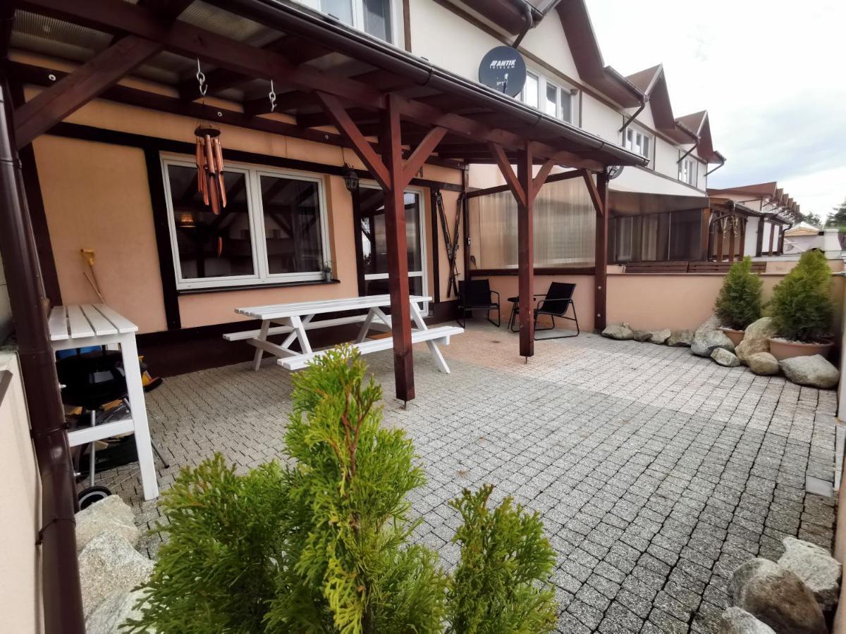 Apartmán Pri Lese Veľký Slavkov Exterior foto